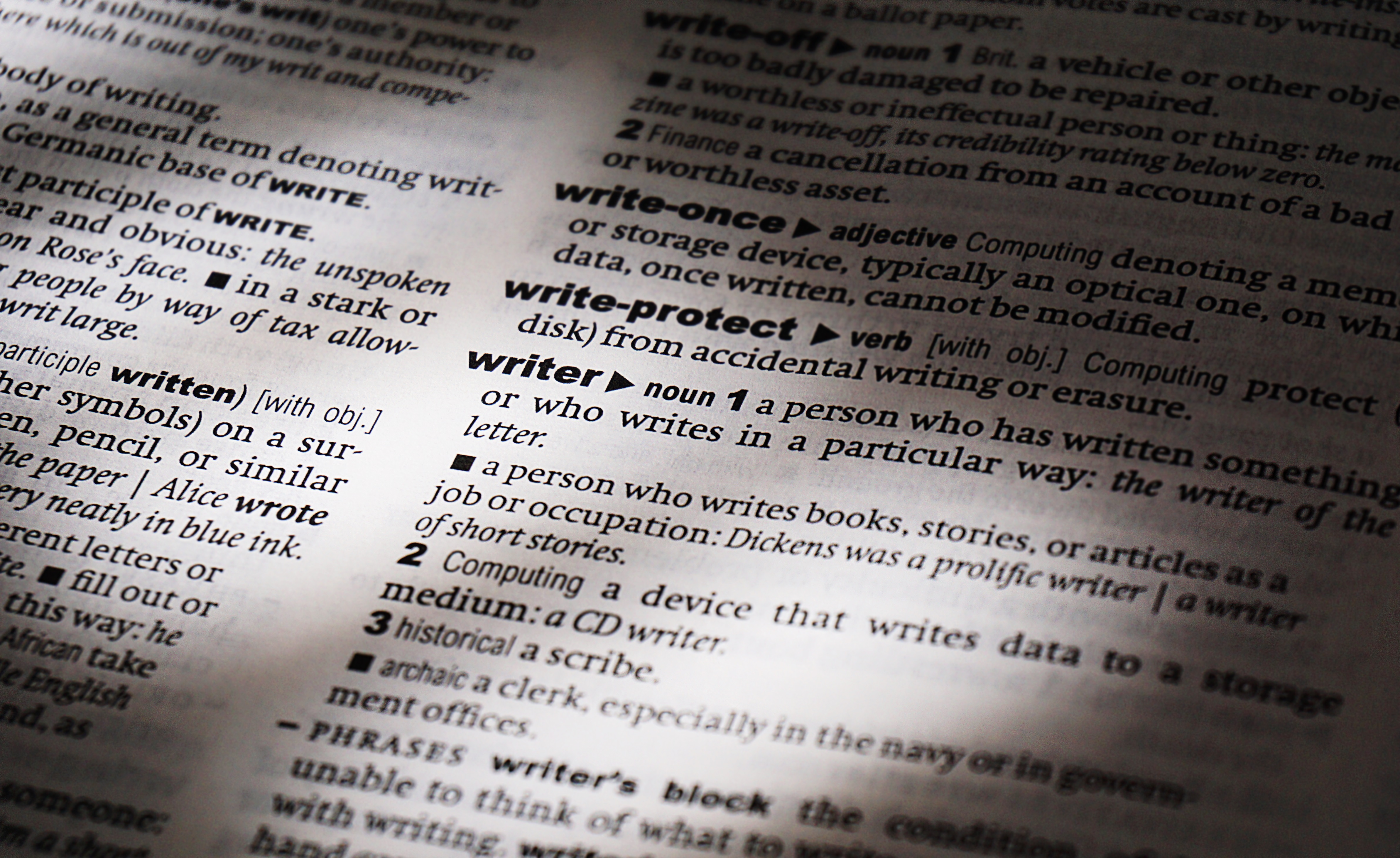 photo of dictionary with the word "writer" spotlighted